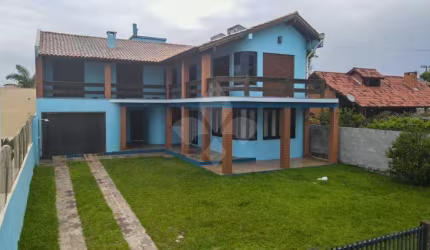 Casa em condomínio fechado com 5 quartos à venda na Geovane Luiz Piucco, 1, Centro, Garopaba por R$ 4.680.000