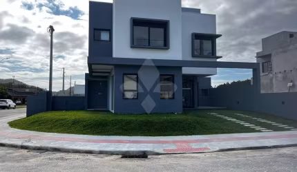 Casa em condomínio fechado com 2 quartos à venda na Manoel Domingos Ferreira, 1, Campo Duna, Garopaba por R$ 620.000