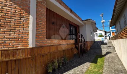 Casa em condomínio fechado com 7 quartos à venda na Aderbal Ramos da Silva, 117, Centro, Garopaba por R$ 1.900.000