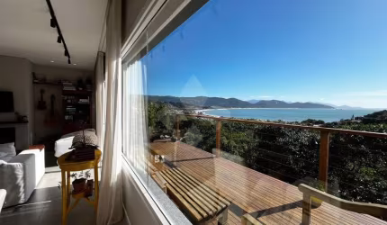 Casa em condomínio fechado com 4 quartos à venda na Joaquina de Souza Pires, 1, Centro, Garopaba por R$ 2.650.000