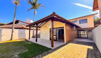 Casa em condomínio fechado com 4 quartos à venda na Geral da Ferrugem, 21, Capão, Garopaba por R$ 1.275.000