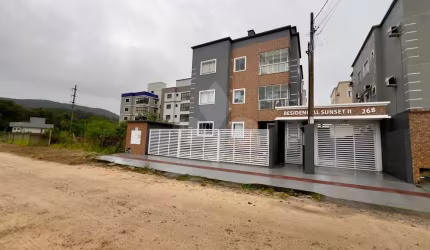 Apartamento com 2 quartos à venda na Vereador Nilson Inácio Alves, 268, Village, Imbituba por R$ 350.000