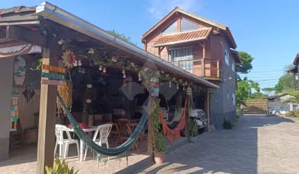 Prédio à venda na Rua da Figueira, 415, Praia do Rosa, Imbituba por R$ 1.600.000
