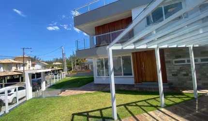 Casa em condomínio fechado com 3 quartos à venda na Das Amendoeiras, 2, Ferraz, Garopaba por R$ 2.865.000