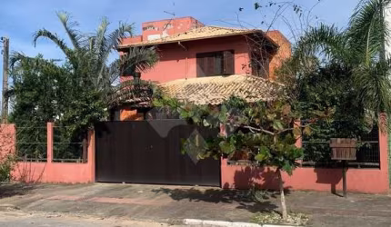 Casa em condomínio fechado com 3 quartos à venda na Corais, 167, Areais da Palhocinha, Garopaba por R$ 1.275.000