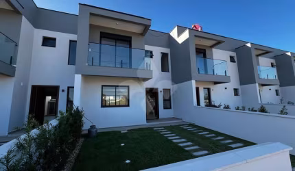 Casa em condomínio fechado com 3 quartos à venda na 15 De Novembro, 15, Areais da Palhocinha, Garopaba por R$ 679.000