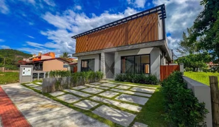 Casa em condomínio fechado com 3 quartos à venda na Miguel José Da Silva, 86, Centro, Garopaba por R$ 2.050.000