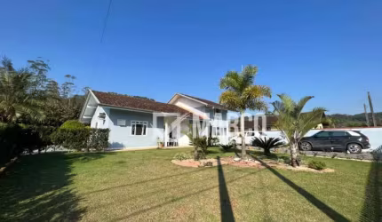 Casa com 3 quartos à venda no Testo Alto, Pomerode , 149 m2 por R$ 745.000