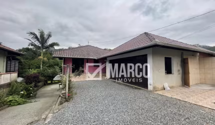 Casa com 4 quartos à venda no Centro, Pomerode , 218 m2 por R$ 750.000