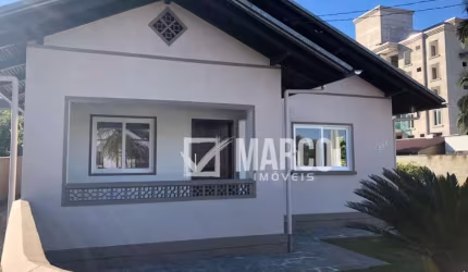 Casa com 5 quartos à venda no Centro, Pomerode , 183 m2 por R$ 950.000