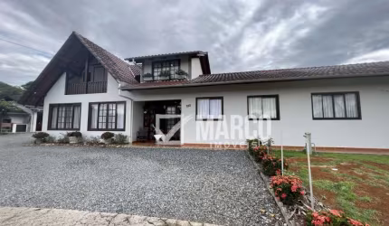 Casa comercial com 2 salas à venda no Testo Rega, Pomerode , 273 m2 por R$ 1.100.000