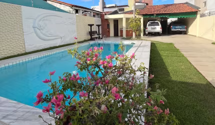 Linda casa em ótima localização de Capim Macio!!!