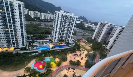 Cobertura duplex de 2 quartos, churrasqueira e piscina