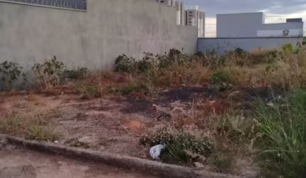 Terreno a Venda no Life I
