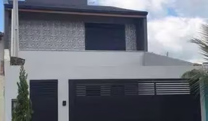 Casa à Venda no Jardim Panorama em Salto com 3 Dormitórios