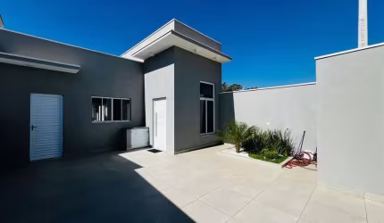 Casa no Nova São Pedro com 2 Quartos e 2 Vagas