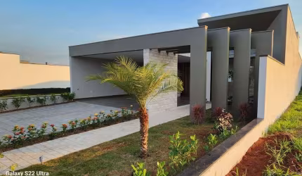 Casa Térrea com 3 Suítes no Condomínio Evidências