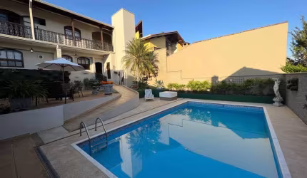Casa de condomínio 4 dormitórios com Piscina Condomínio Hermenegildo Milioni