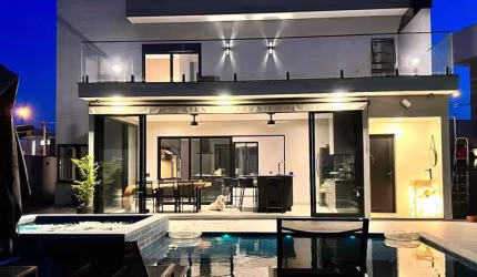 Casa de condomínio 3 suítes e piscina no Portal dos Bandeirantes