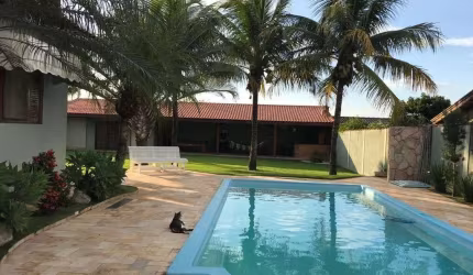 Casa no Condomínio Zuleika Jabour com 5 Quartos e Piscina
