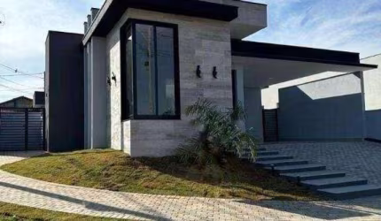 Casa no Condomínio Lagos d'Icaraí em Salto/SP com 3 Dormitórios