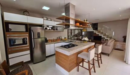 Casa de Condomínio com 3 Quartos e Área Gourmet