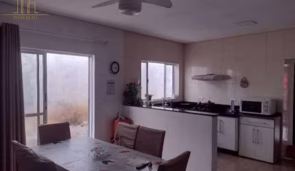 Casa à Venda em Excelente Localização - Oportunidade com Potencial de Ampliação!