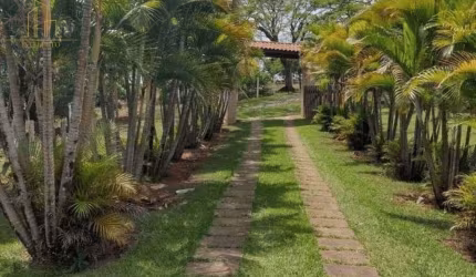 Chácara / sítio à venda no Jardim Egídio Labronici com 5 quartos!