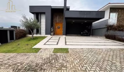 Casa no Condomínio Portal dos Bandeirantes, Salto SP, com 3 Suítes e Piscina