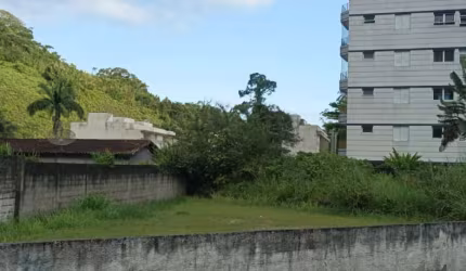 Terreno Cocanha com 405 metros