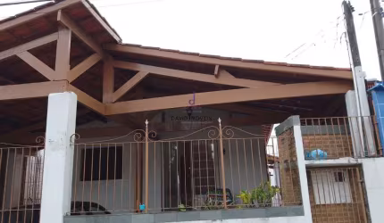 Casa à Venda com 2 dorm - 331m² - Sumaré - Caraguatatuba/SP