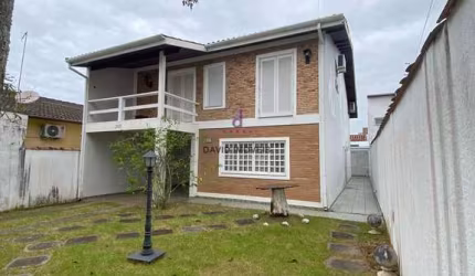 Sobrado à venda - 3 Suítes - 313m² - Martim de Sá - Caraguatatuba/SP