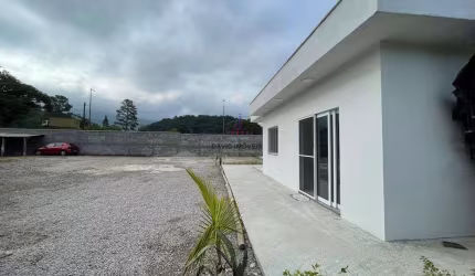 Casa Comercial à Venda - Capricórnio II - Caraguatatuba/SP