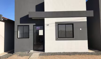 Casa em condomínio fechado com 2 quartos para alugar na Rua Arlindo Ferreira Pires, 155, Registro, Feira de Santana, 45 m2 por R$ 1.000