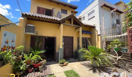 Casa 4 dormitórios à venda Santo Antônio Porto Alegre/RS