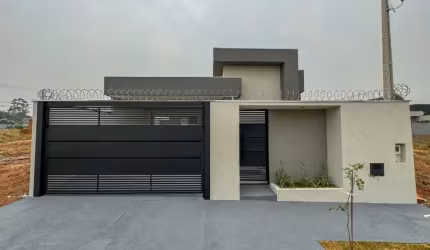 Linda casa residencial novíssima, no Set Sul II, atualmente o bairro mais cobiçado da cidade, bairro planejado com uma estrutura de um Cond. Fehado.
