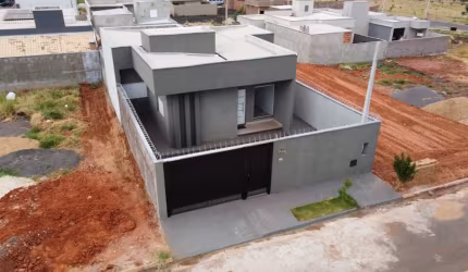 Casa Residencial novíssima no bairro Set Valley, design noderno, excelente localização, próximo ao Condomínio Alta Vista, fácial acesso a BR 153;