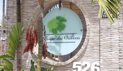 Casa duplex em condominio fechado Eusébio