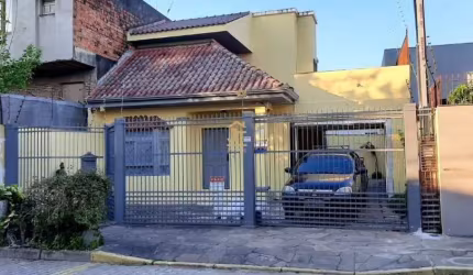 Casa com 3 quartos à venda na Gastão Rhodes, 368, Santana, Porto Alegre por R$ 750.000