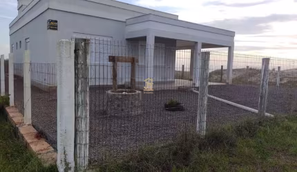 Casa com 2 quartos para alugar na Salgado Filho, 41, Balneário Yara, Torres por R$ 350