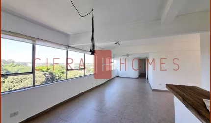 Apartamento à venda, reformado, 3 dorm. (sendo 1 suíte), 1 vaga, em Moema