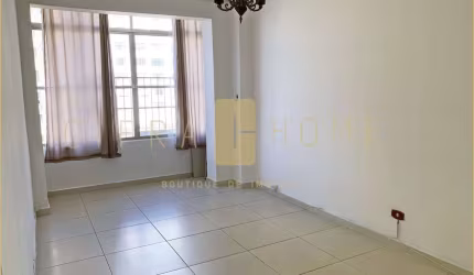 Apartamento Reformado na Av. Nove de Julho - 2 Quartos, Vista Ampla, próximo ao Metrô.