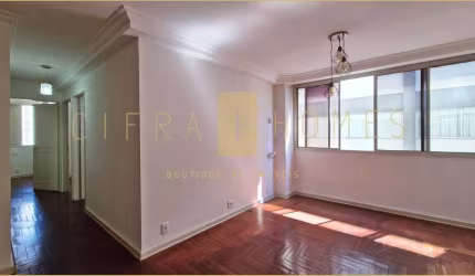 Apartamento à venda, muito iluminado, com 3 dorms, suíte, ar-condicionado e ótima localização.