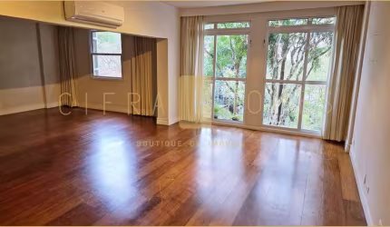 Apartamento Reformado com 2 Suítes e Closet Exclusivo no Coração do Jardim América.