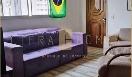 Amplo apartamento para locação, com 3 dormitórios com suíte e dependência completa, 1 vaga no coraç