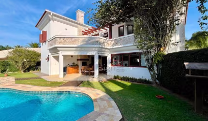 Casa com 6 quartos, sendo 6 suítes em Jurerê, Florianópolis - SC