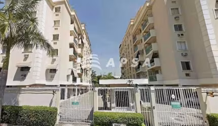 Apartamento com 2 quartos à venda na Rua Iriquitia, Taquara, Rio de Janeiro, 59 m2 por R$ 230.000