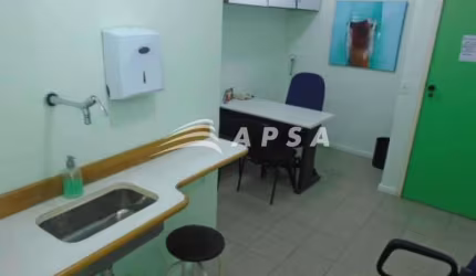 Sala comercial à venda na Rua Desembargador Izidro, Tijuca, Rio de Janeiro, 22 m2 por R$ 210.000