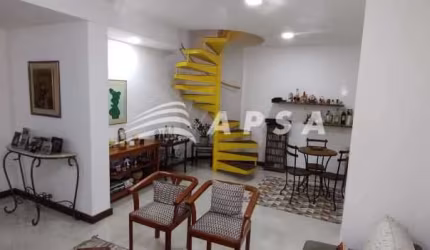 Casa com 3 quartos à venda na Rua Agostinho Menezes, Andaraí, Rio de Janeiro, 261 m2 por R$ 800.000