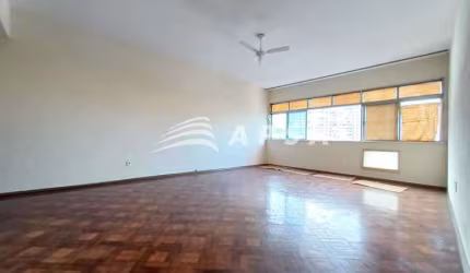 Apartamento com 3 quartos à venda na Rua Haddock Lobo, Tijuca, Rio de Janeiro, 163 m2 por R$ 660.000